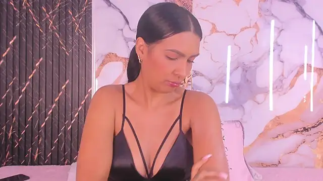 Alyson-a online show from 04-15-26, 01:37