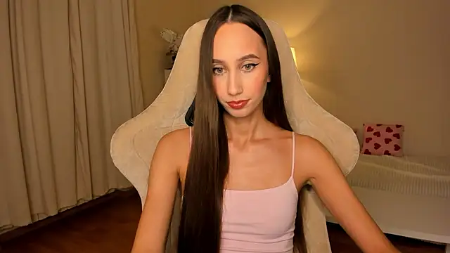 Snapshot of your_emily_ chatting on 09-18-25, 07:17 your emily online show from 09-18-25, 07:17