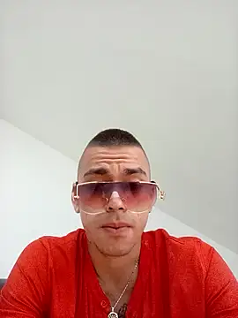 GilberMxx online show from 09-10-25, 10:09