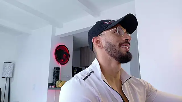 tony muscle online show from 11-17-25, 08:57