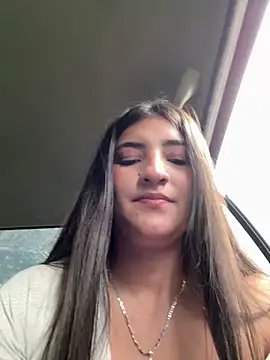 Snapshot of AhriCutte chatting on 02-16-25, 08:11 AhriCutte online show from 02-16-25, 08:11