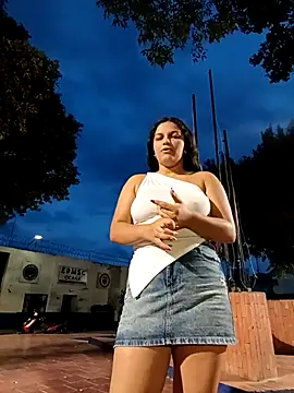 girl milk1 online show from 11-07-25, 10:46