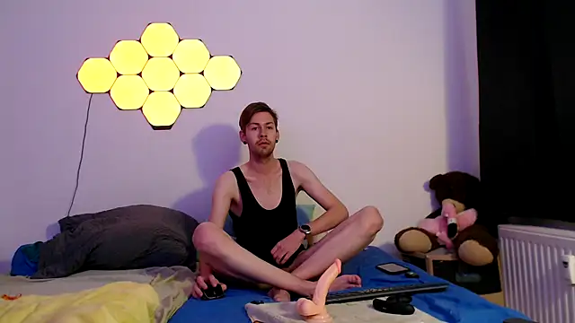 jonny-bisexual online show from 12-15-25, 07:09