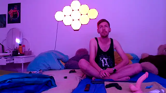 jonny-bisexual online show from 11-18-25, 07:06