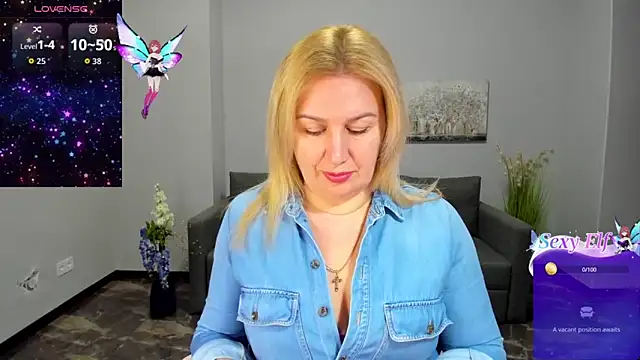 Snapshot of Lili_Crossi chatting on 02-25-26, 06:46 Lili Crossi online show from 02-25-26, 06:46