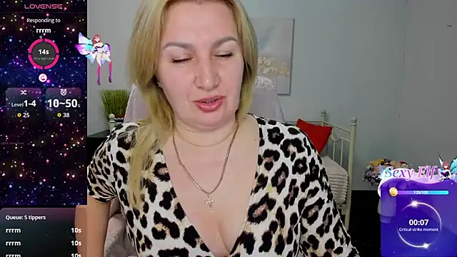 Snapshot of Lili_Crossi chatting on 04-25-26, 06:05 Lili Crossi online show from 04-25-26, 06:05