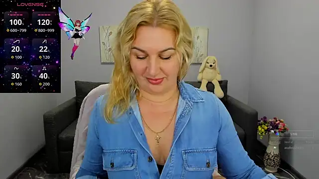 Lili Crossi online show from 11-23-25, 12:37