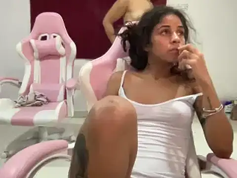 Snapshot of Susandolls chatting on 01-09-25, 11:34 Susandolls online show from 01-09-25, 11:34