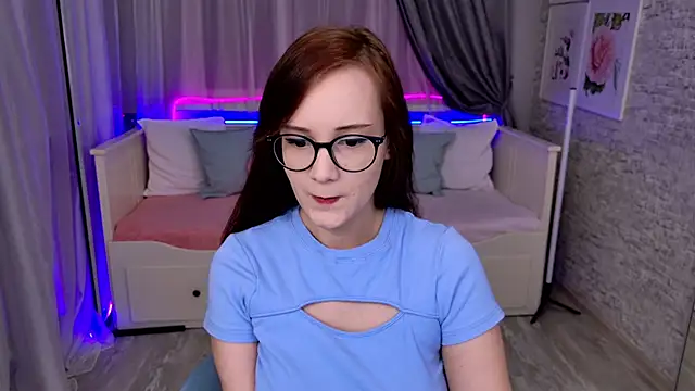 Snapshot of StellaGloww chatting on 09-29-25, 04:34 StellaGloww online show from 09-29-25, 04:34