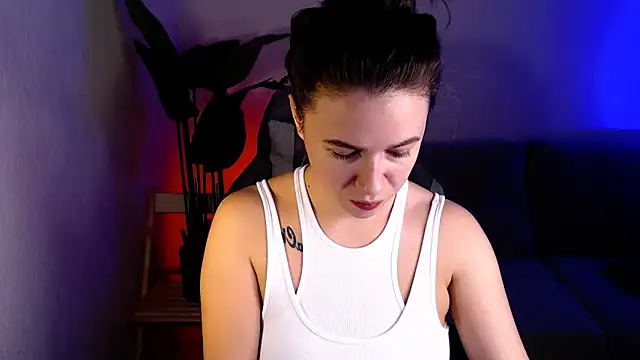 Snapshot of M_Sensual chatting on 12-22-25, 01:50 M Sensual online show from 12-22-25, 01:50