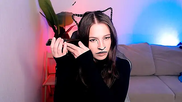 Snapshot of M_Sensual chatting on 10-31-25, 04:42 M Sensual online show from 10-31-25, 04:42