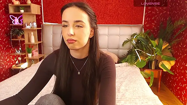 AuroraAksnesss online show from 02-25-25, 01:00