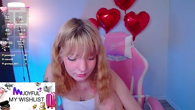 Snapshot of Linablueeyed chatting on 03-11-25, 02:29 Linablueeyed online show from 03-11-25, 02:29