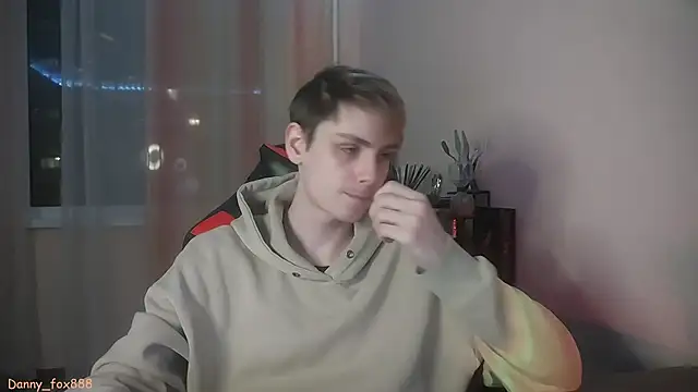 Danny-fox888 online show from 02-08-25, 03:21