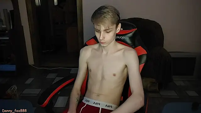 Danny-fox888 online show from 01-21-25, 02:37