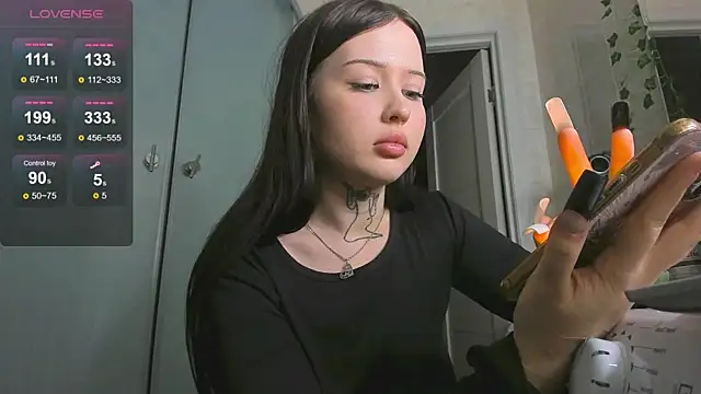 kate8ketee8 online show from 03-21-25, 10:17