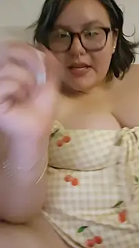 Snapshot of almitapro07 chatting on 03-03-26, 05:58 almitapro07 online show from 03-03-26, 05:58