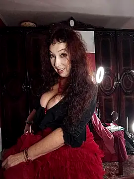 Snapshot of GypsyEsmeralda chatting on 09-23-25, 06:20 GypsyEsmeralda online show from 09-23-25, 06:20