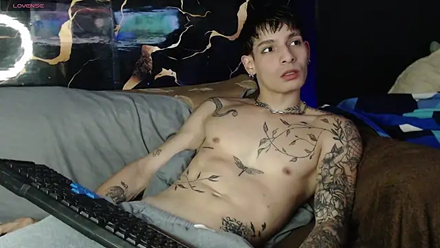 Apolo Hidalgo01 online show from 04-18-26, 09:37