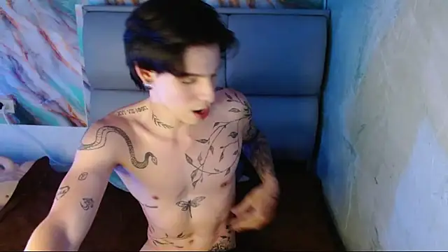 Apolo Hidalgo01 online show from 09-17-25, 07:16