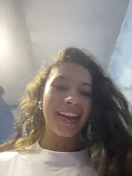 Snapshot of Andi9_ chatting on 02-16-25, 02:09 Andi9  online show from 02-16-25, 02:09
