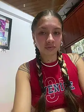 Snapshot of Andi9_ chatting on 03-02-25, 01:47 Andi9  online show from 03-02-25, 01:47