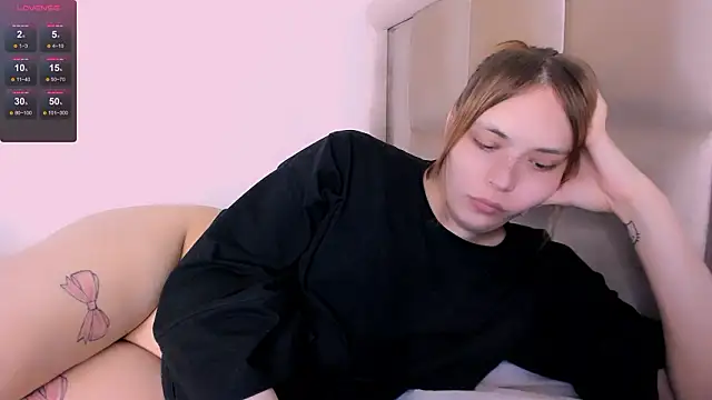 Snapshot of fem_to chatting on 02-21-26, 03:30 fem to online show from 02-21-26, 03:30