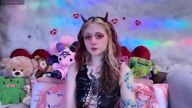 Snapshot of _Devill_Baby chatting on 04-24-26, 06:21 Devill Baby online show from 04-24-26, 06:21