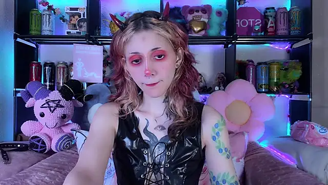 Snapshot of _Devill_Baby chatting on 06-10-26, 07:04 Devill Baby online show from 06-10-26, 07:04
