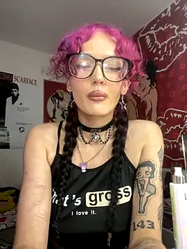 badgirllilli online show from 09-26-25, 01:12