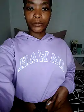 NunuBerry16 online show from 10-01-25, 11:25