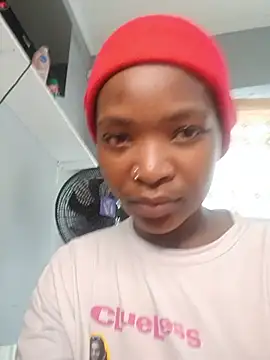 Snapshot of NunuBerry16 chatting on 07-23-26, 12:46 NunuBerry16 online show from 07-23-26, 12:46