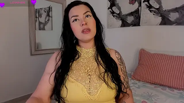 AmberGray  online show from 03-25-26, 01:28