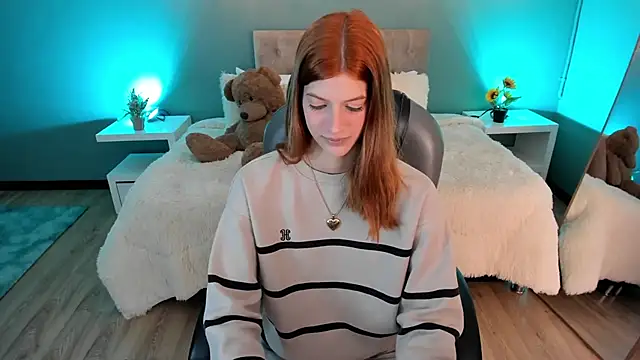 Nora Vennucci online show from 11-04-25, 07:28