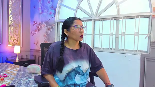 mature bigass   online show from 02-05-26, 12:23