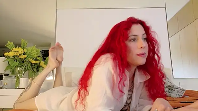 Borbala Iggy online show from 11-19-25, 02:55