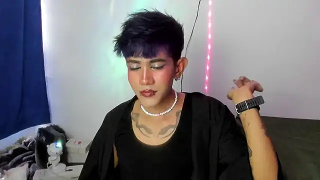 andrew uwu  online show from 10-11-25, 07:59