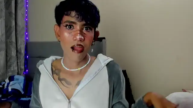 andrew uwu  online show from 12-21-25, 12:24