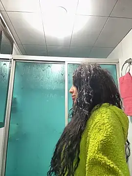 Snapshot of Anily_Lovely chatting on 06-12-26, 12:30 Anily Lovely online show from 06-12-26, 12:30