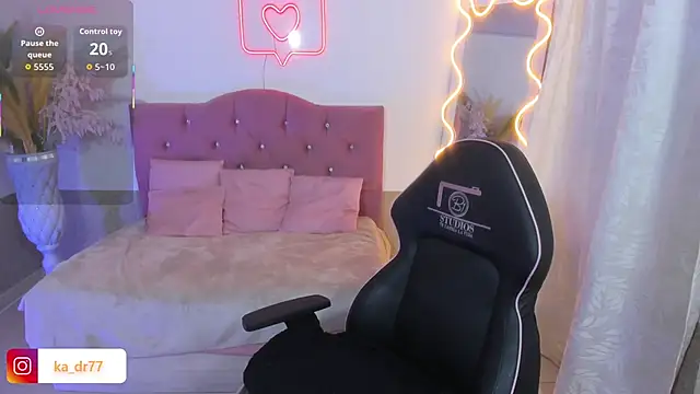 kendra tay online show from 02-21-26, 03:52