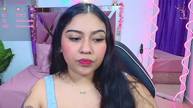 kendra tay online show from 11-18-25, 03:10