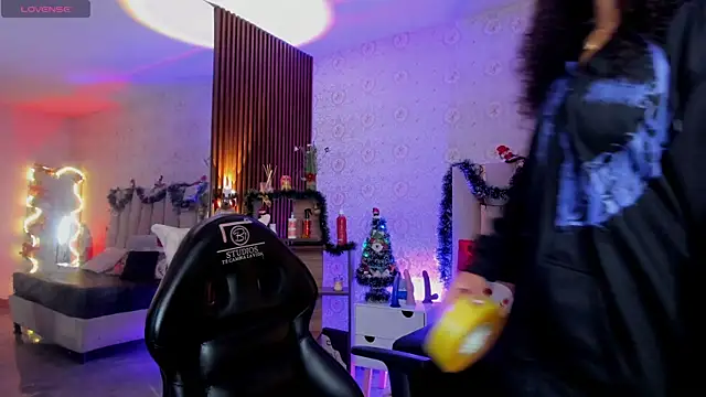 Daphnne tay online show from 01-14-26, 03:32