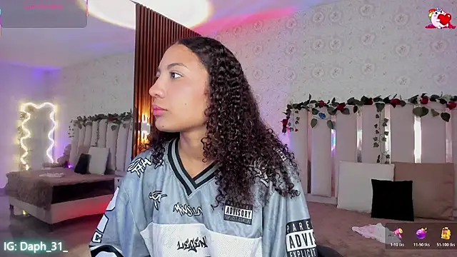 Daphnne tay online show from 02-19-26, 03:36