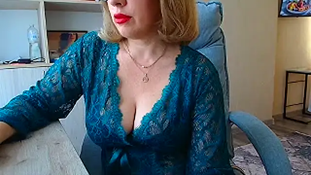 Brionia online show from 07-15-26, 05:25