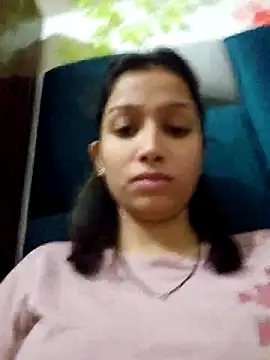 Snapshot of Aleena_Rai chatting on 03-20-25, 08:08 Aleena Rai online show from 03-20-25, 08:08