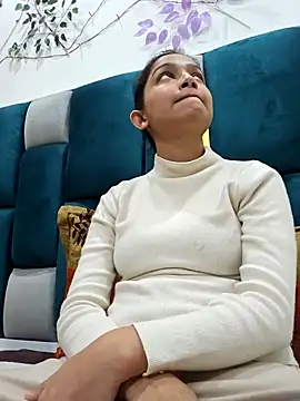 Snapshot of Aleena_Rai chatting on 02-01-25, 05:58 Aleena Rai online show from 02-01-25, 05:58