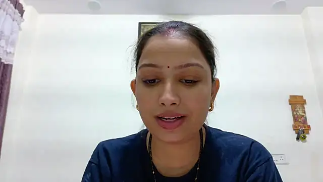 Snapshot of Aleena_Rai chatting on 10-12-25, 07:15 Aleena Rai online show from 10-12-25, 07:15