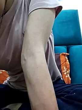 Snapshot of Aleena_Rai chatting on 02-16-25, 09:27 Aleena Rai online show from 02-16-25, 09:27