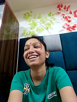 Snapshot of Aleena_Rai chatting on 03-22-25, 05:20 Aleena Rai online show from 03-22-25, 05:20