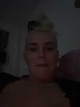 Snapshot of Barbie_26 chatting on 12-09-24, 09:05 Barbie 26 online show from 12-09-24, 09:05